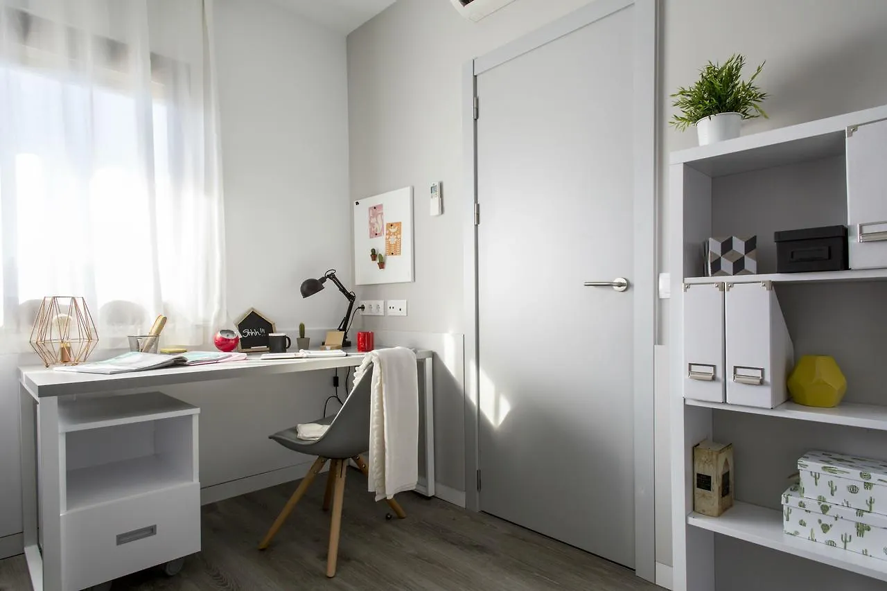 Residencia Universitaria Resa Barcelona Diagonal Апартаменты